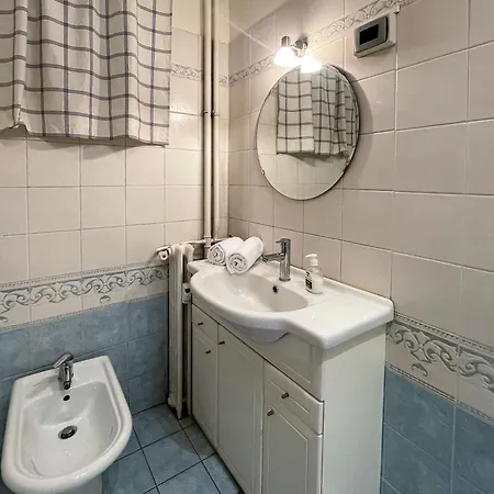 아파트 Comte De 4pers Parking Available Wifi Ac