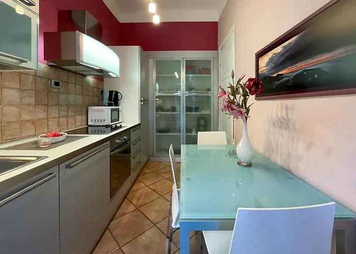 Comte De 4pers Parking Available Wifi Ac 아파트